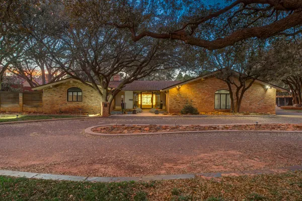 $1,298,000 | 1904 Vicksburg Avenue, Lubbock, TX 79407