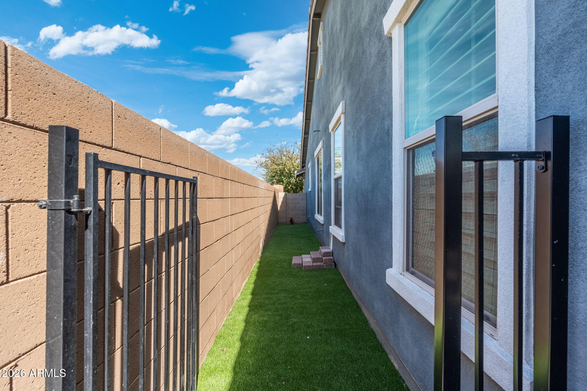 4041 East Amber Lane Gilbert, AZ 85296 - Photo 22 of 31 a view of a backyard