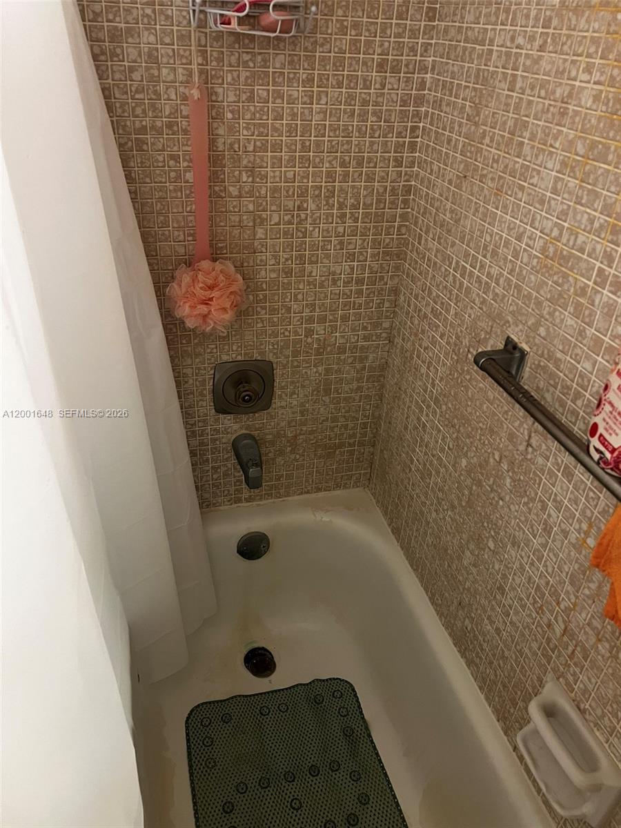 400 Mansfield I, Unit J Boca Raton, FL 33434 - Photo 26 of 40 Gallery Image 26