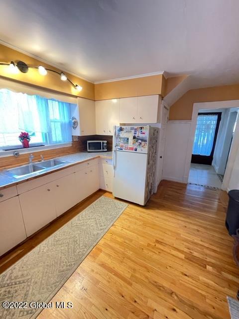 137 Bradford Road Schenectady, NY 12304 - Photo 19 of 40 IMG_7233
