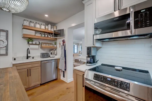 $774,900 | N8595 Sunset Beach Road, Beaver Dam, WI 53916