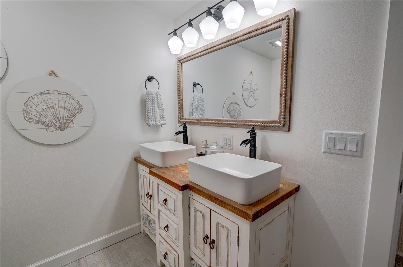 N8595 Sunset Beach Road Beaver Dam, WI 53916 - Photo 28 of 60