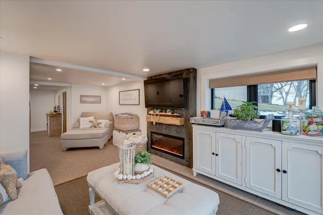 $774,900 | N8595 Sunset Beach Road, Beaver Dam, WI 53916