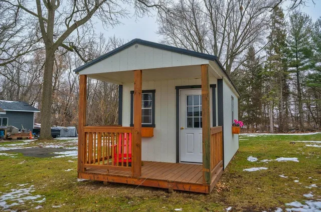 $774,900 | N8595 Sunset Beach Road, Beaver Dam, WI 53916