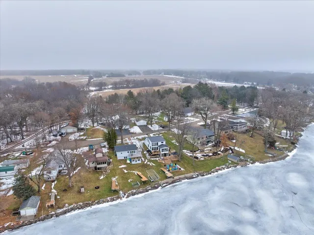 $774,900 | N8595 Sunset Beach Road, Beaver Dam, WI 53916