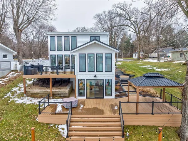 $774,900 | N8595 Sunset Beach Road, Beaver Dam, WI 53916