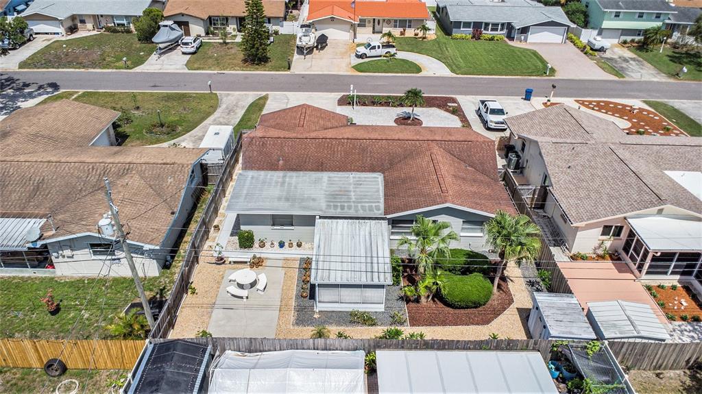 10400 112th Way Largo, FL 33778 - Photo 29 of 30 an aerial view of houses with outdoor space