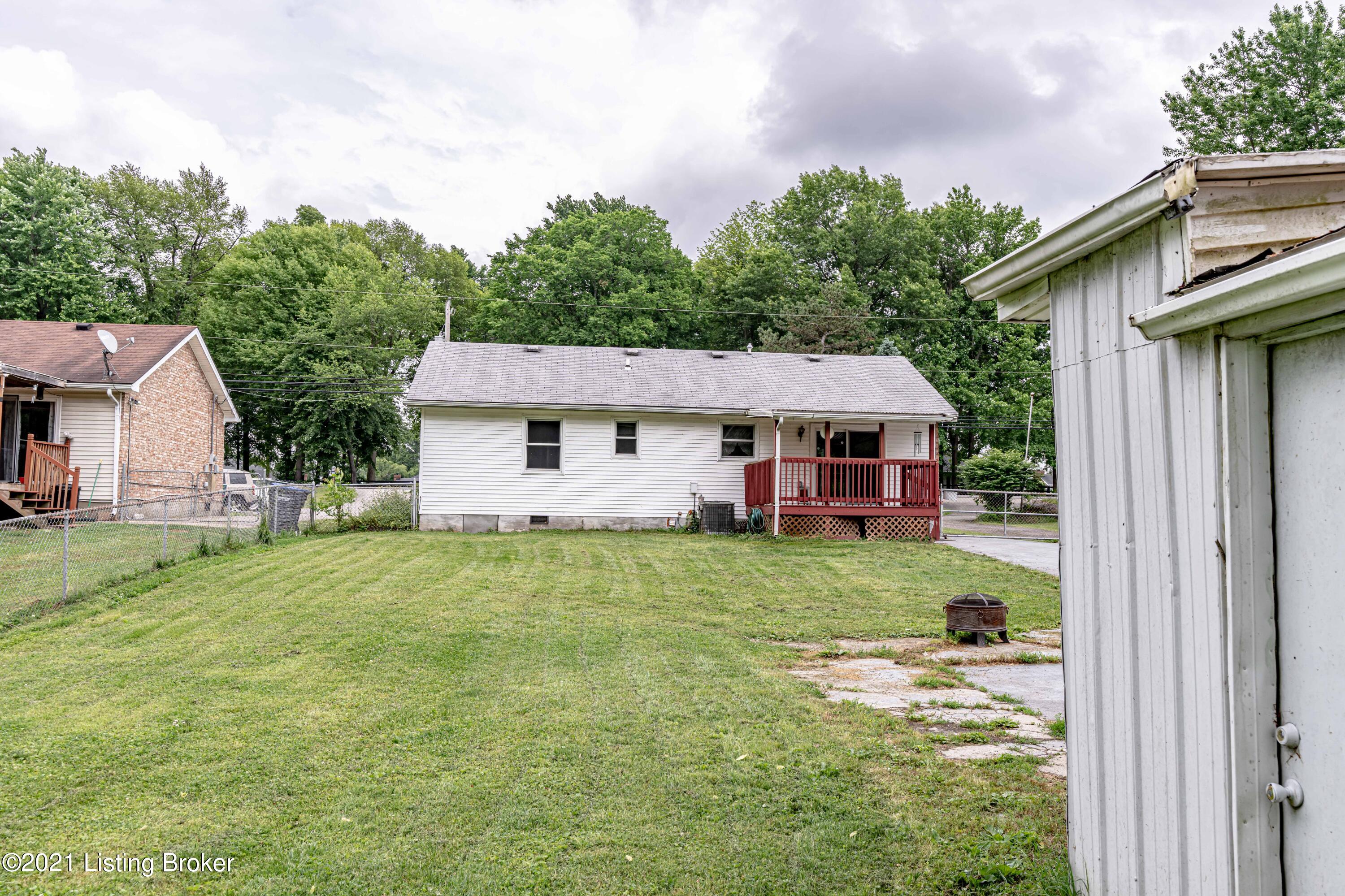 6804 Terry Road Louisville, KY 40258 - Photo 37 of 43 DSC08377