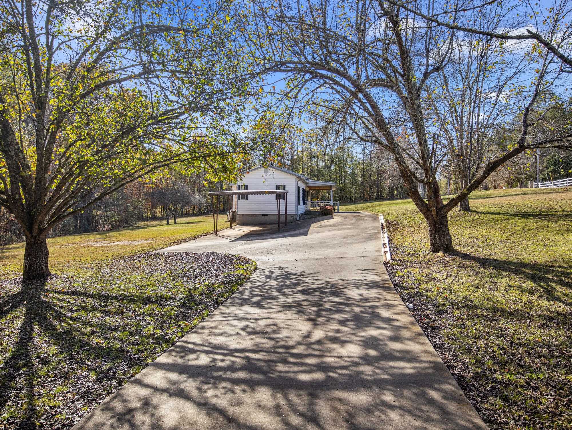 1220 Old Johnson Road Cowpens, SC 29330 - Photo 5 of 24 Gallery Image 5