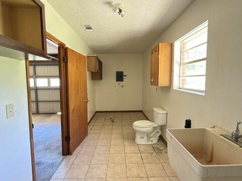 2908 R M Ward Road Ponce de Leon, FL 32455 - Photo 16 of 22 laundry/half bath