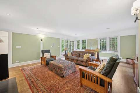 $3,200,000 | 100 Old Green Bay Road, Winnetka, IL 60093