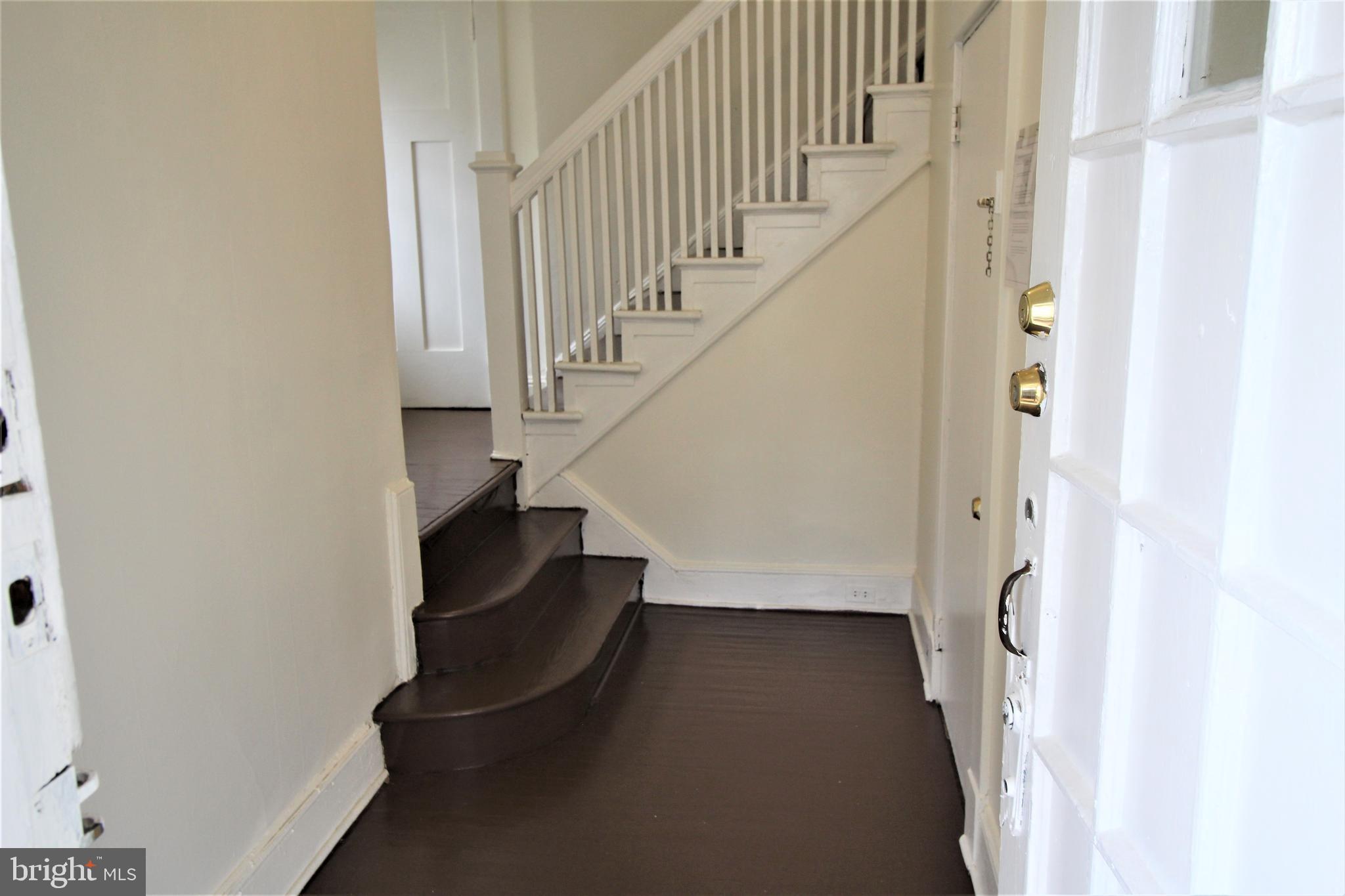 2807 Allendale Road Baltimore, MD 21216 - Photo 3 of 15