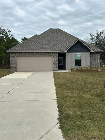 $1,750 | 42176 Cat Tail Road, Ponchatoula, LA 70454