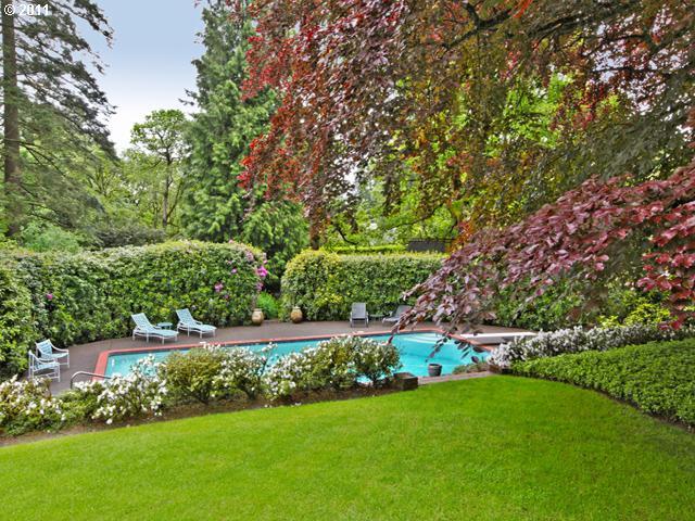 240 Southwest Tryon Hill Road Portland, OR 97219 - Photo 11 of 14 Gallery Image 11
