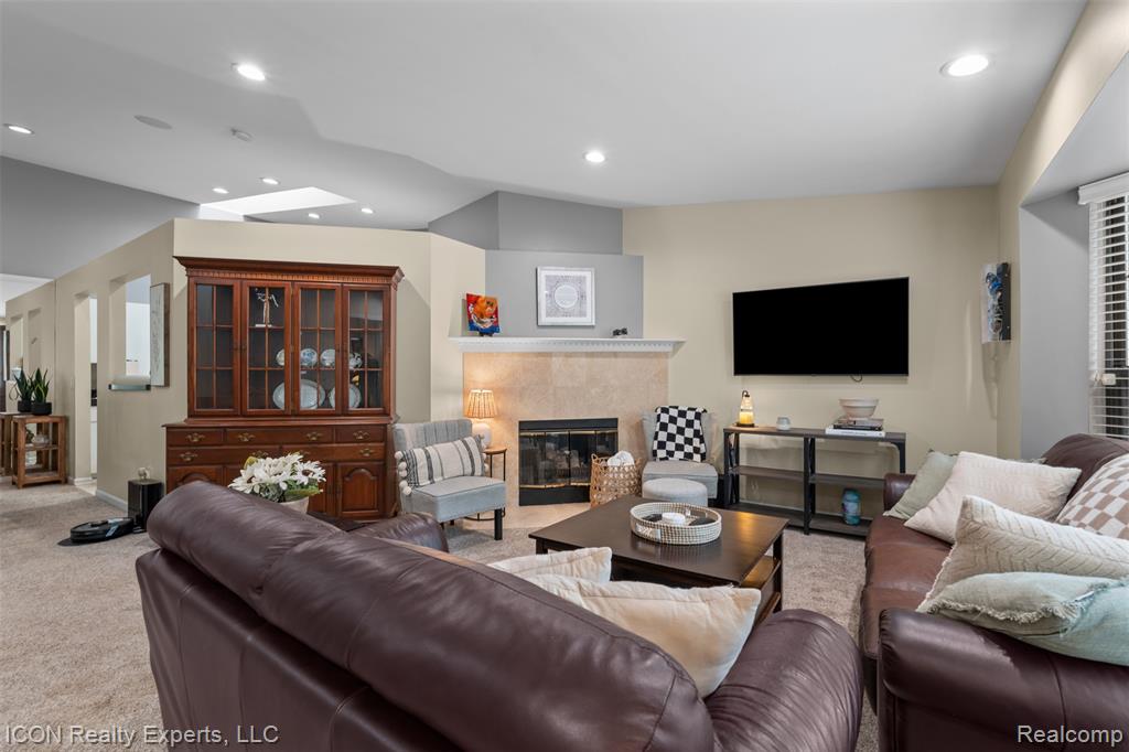 7208 Green Farm Road, Unit 154 West Bloomfield, MI 48322 - Photo 9 of 30 Gallery Image 9