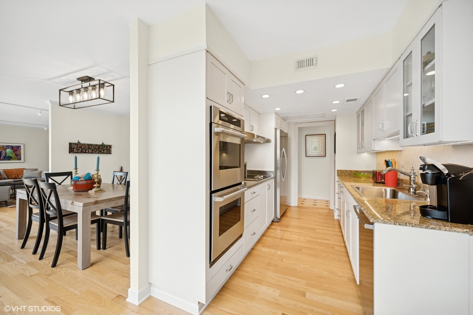 1420 Sheridan Road, Unit 4H Wilmette, IL 60091 - Photo 7 of 15 Gallery Image 7