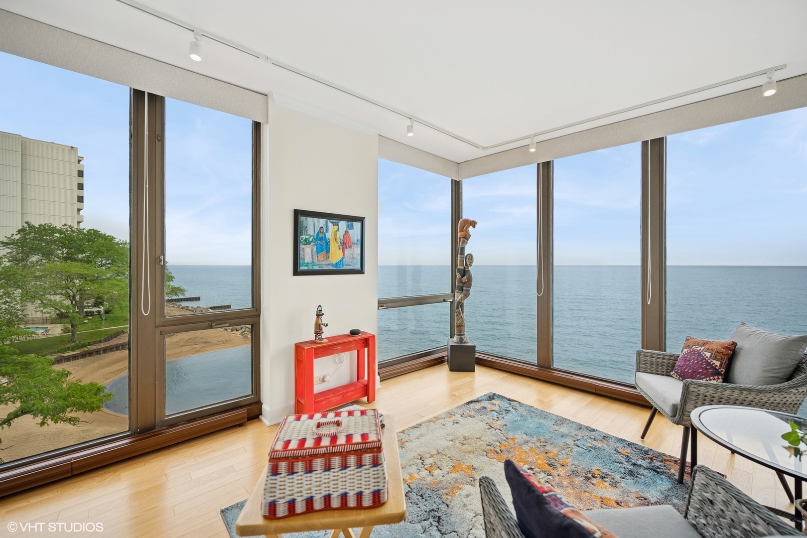 1420 Sheridan Road, Unit 4H Wilmette, IL 60091 - Photo 9 of 15 Gallery Image 9