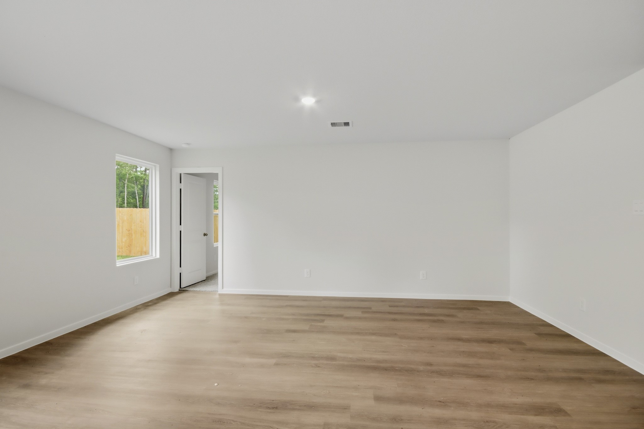926 Sutherland Fls Street Conroe, TX 77303 - Photo 8 of 26