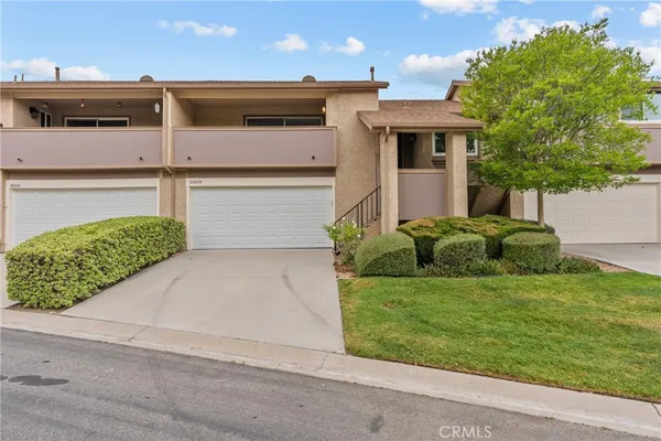 $3,150 | 20038 Ave Of The Oaks, Newhall, CA 91321