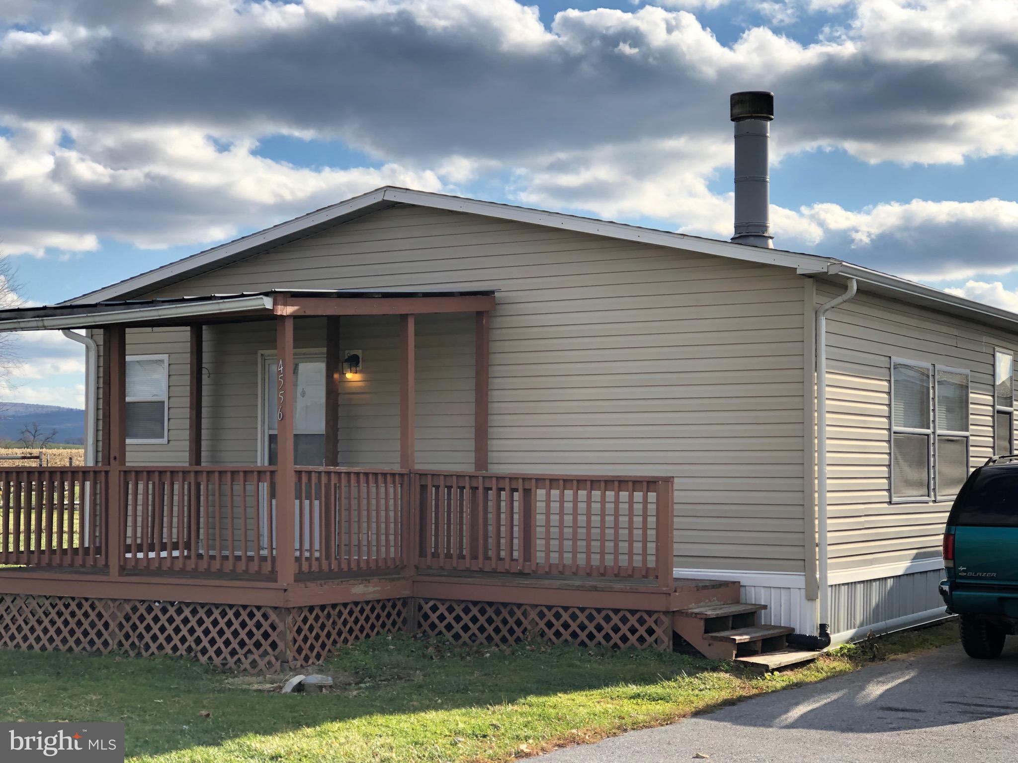 4556 Duffield Road Chambersburg, PA 17202 - Photo 18 of 24 Covered Deck