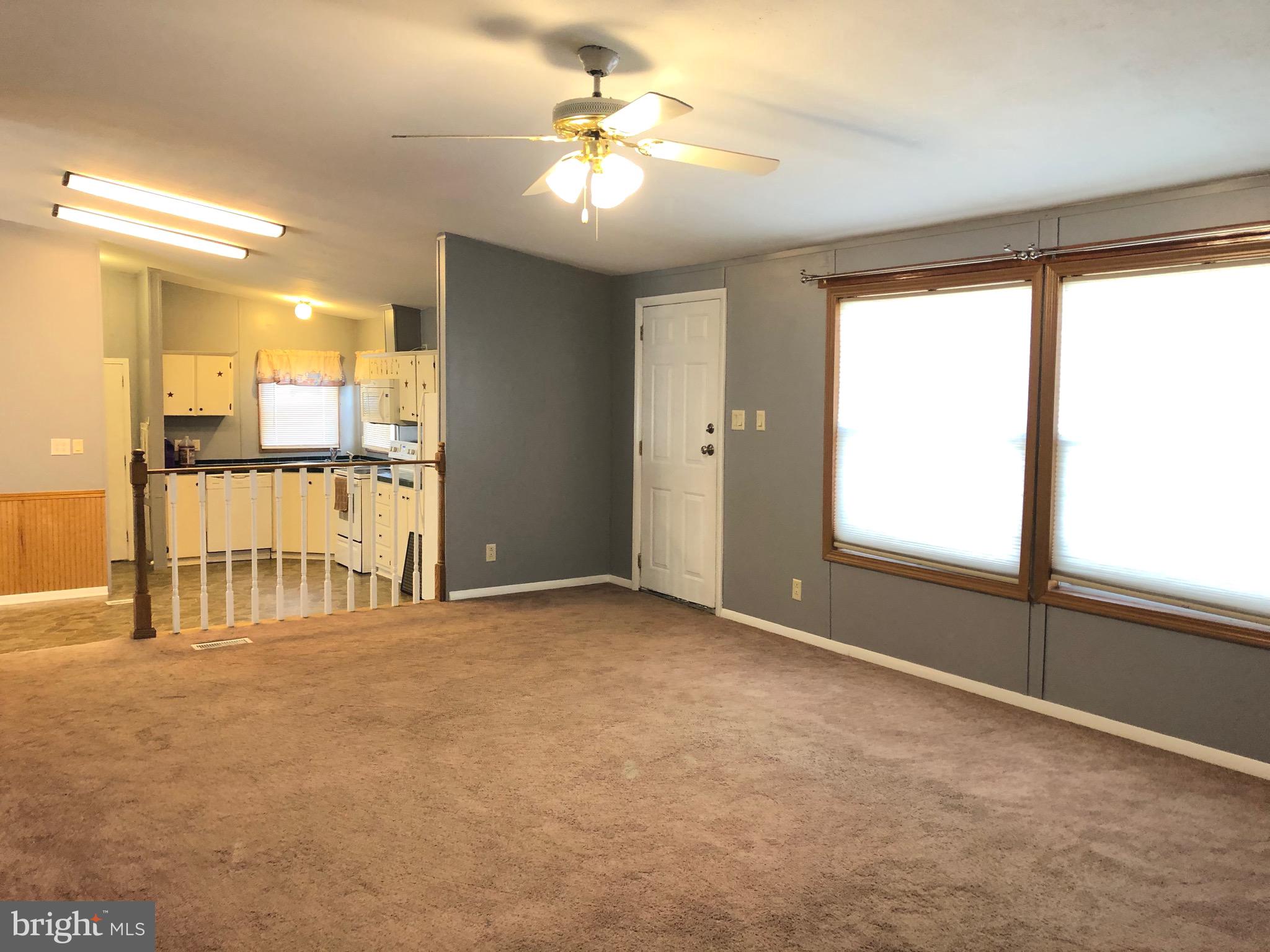 4556 Duffield Road Chambersburg, PA 17202 - Photo 4 of 24 Living Rm