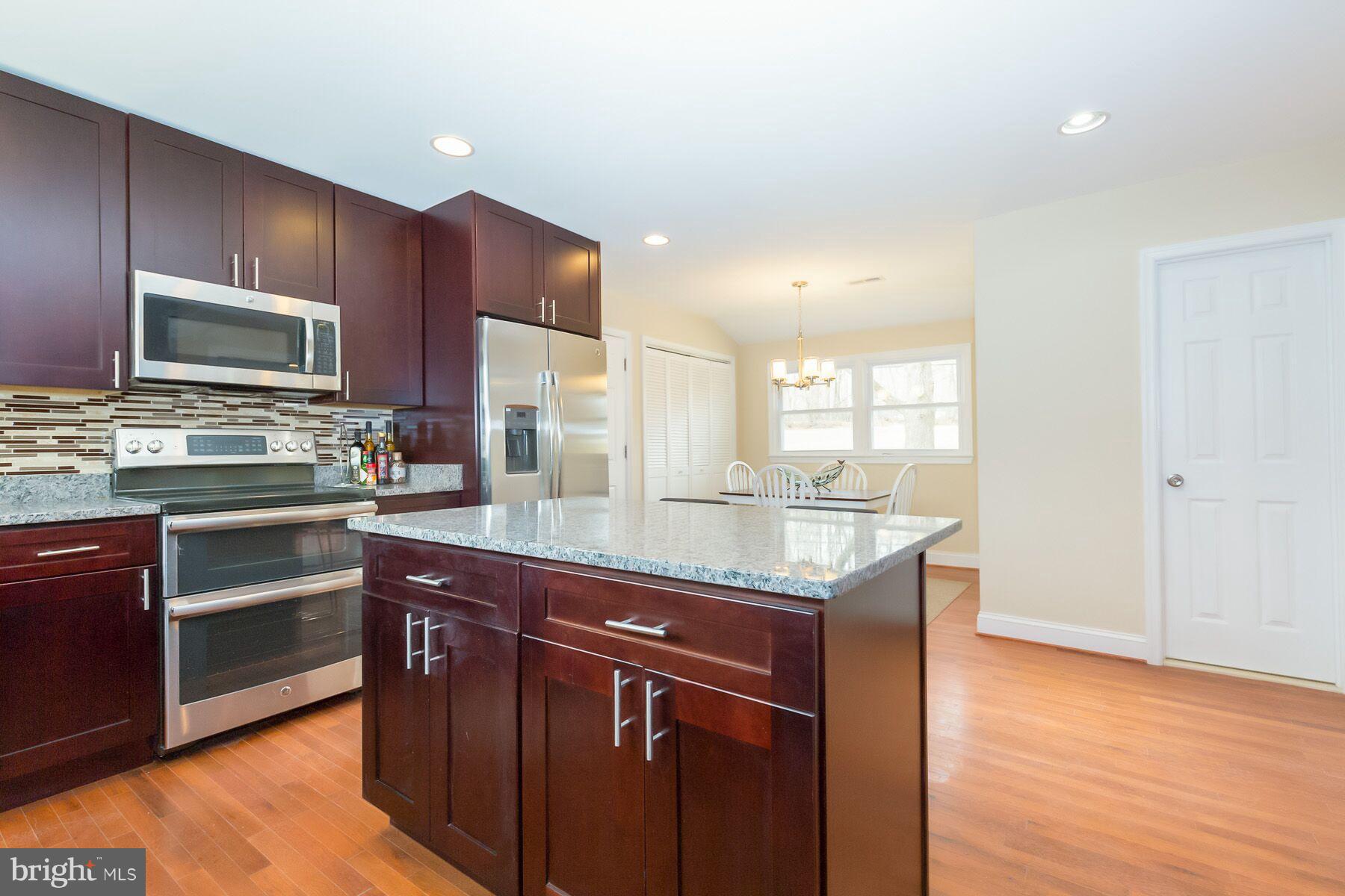 2646 Norbeck Road Silver Spring, MD 20906 - Photo 4 of 21 Kitchen