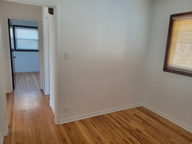 $3,500 | 2382 South Scott Street, Des Plaines, IL 60018