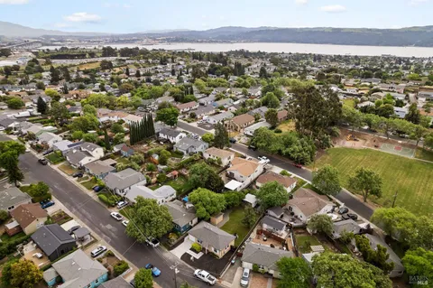 $639,000 | 218 Hillcrest Avenue, Benicia, CA 94510
