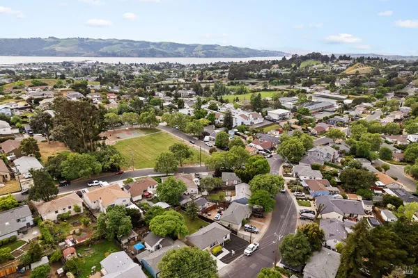 $639,000 | 218 Hillcrest Avenue, Benicia, CA 94510