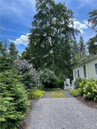 $2,400 | 6 Brunetto Grove, Morris, CT 06763