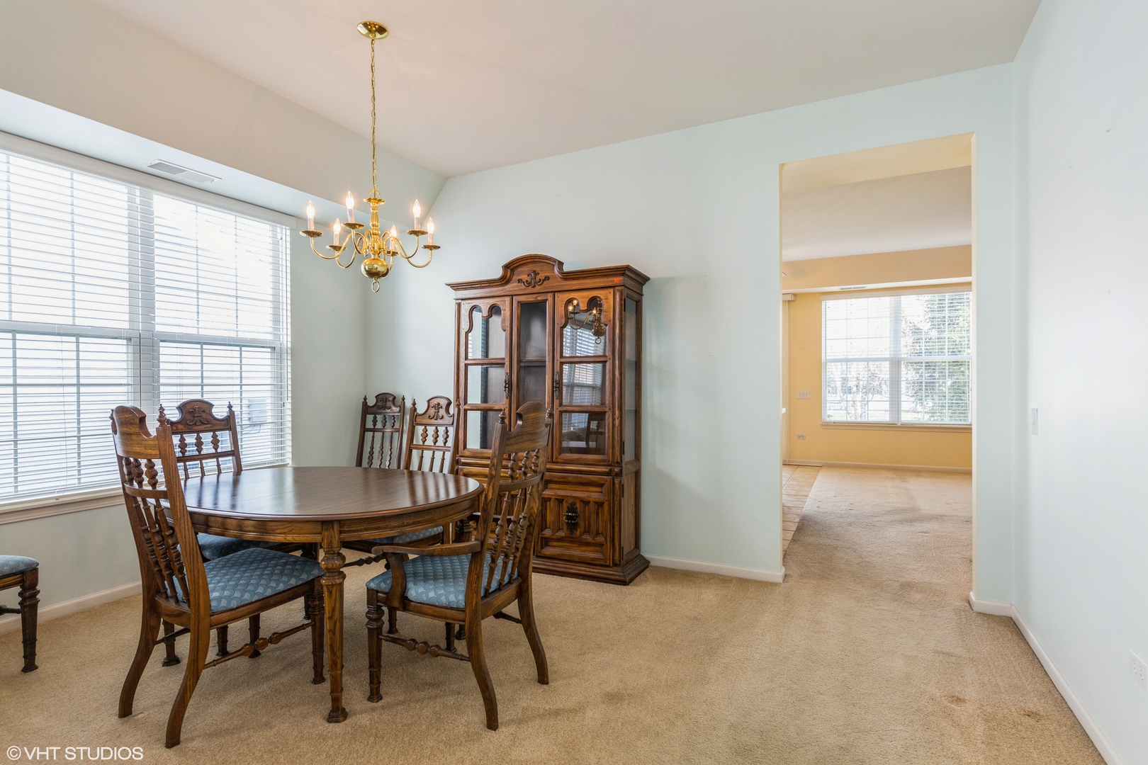 13944 Chanwahon Road Huntley, IL 60142 - Photo 4 of 13 Gallery Image 4