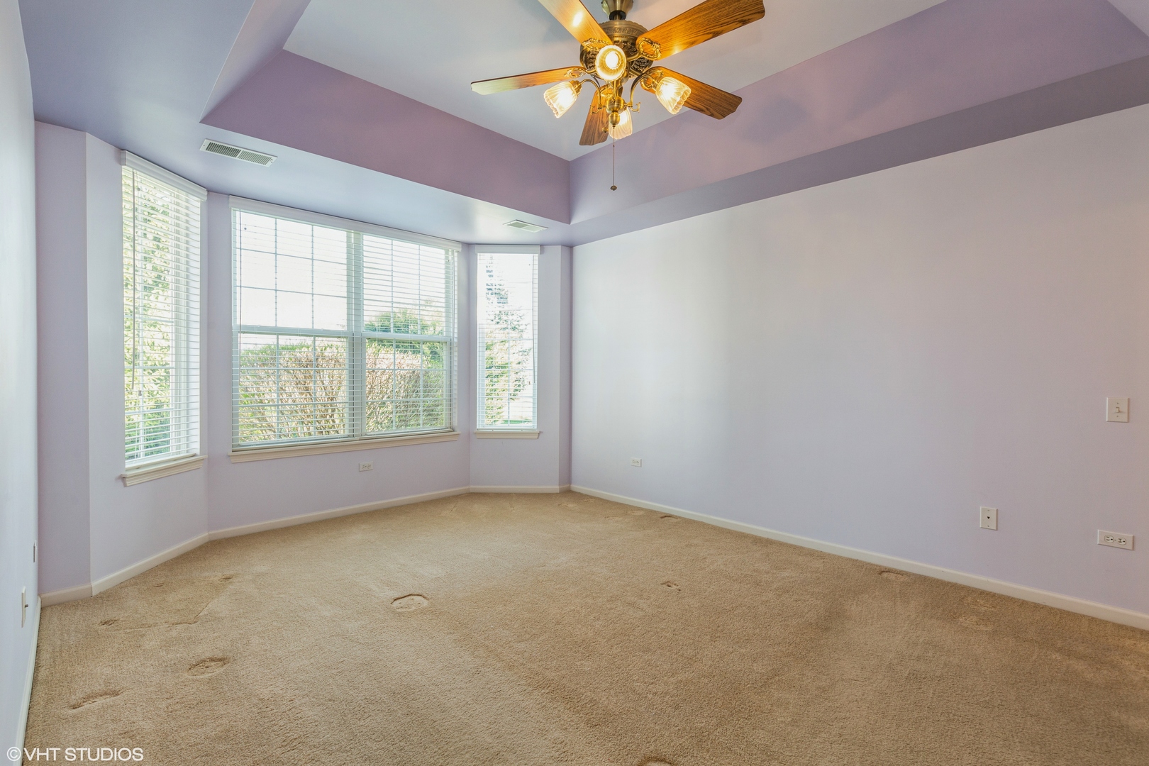 13944 Chanwahon Road Huntley, IL 60142 - Photo 7 of 13 Gallery Image 7