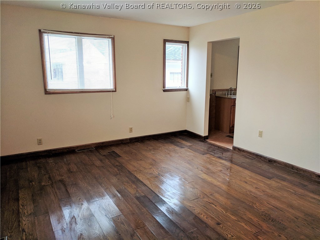 515 29th Street Point Pleasant, WV 25550 - Photo 14 of 21 Hardwwod, Master Bedroom