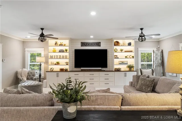 $1,400,000 | 336 Cherry Hill Lane, Lake Ozark, MO 65049