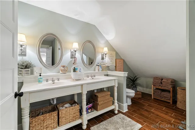 $1,400,000 | 336 Cherry Hill Lane, Lake Ozark, MO 65049