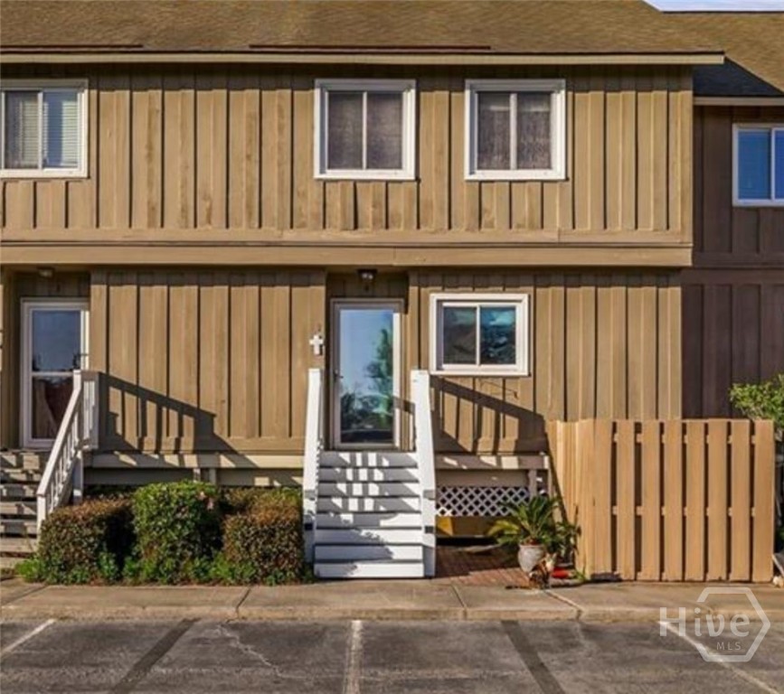 Fully furnished River Home at Bells Landing on Savannah's Southside is available now for a 1 Yr. Lease.