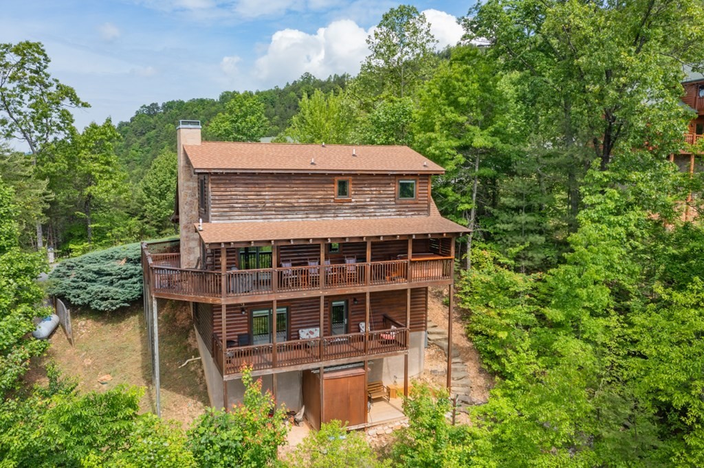 4518 Stackstone Road Sevierville, TN 37862 - Photo 3 of 58 Gallery Image 3