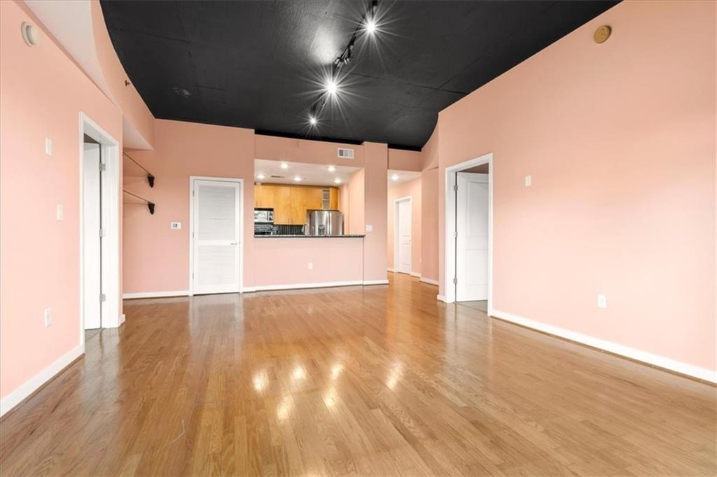250 Pharr Road Northeast, Unit 213 Atlanta, GA 30305 - Photo 5 of 46