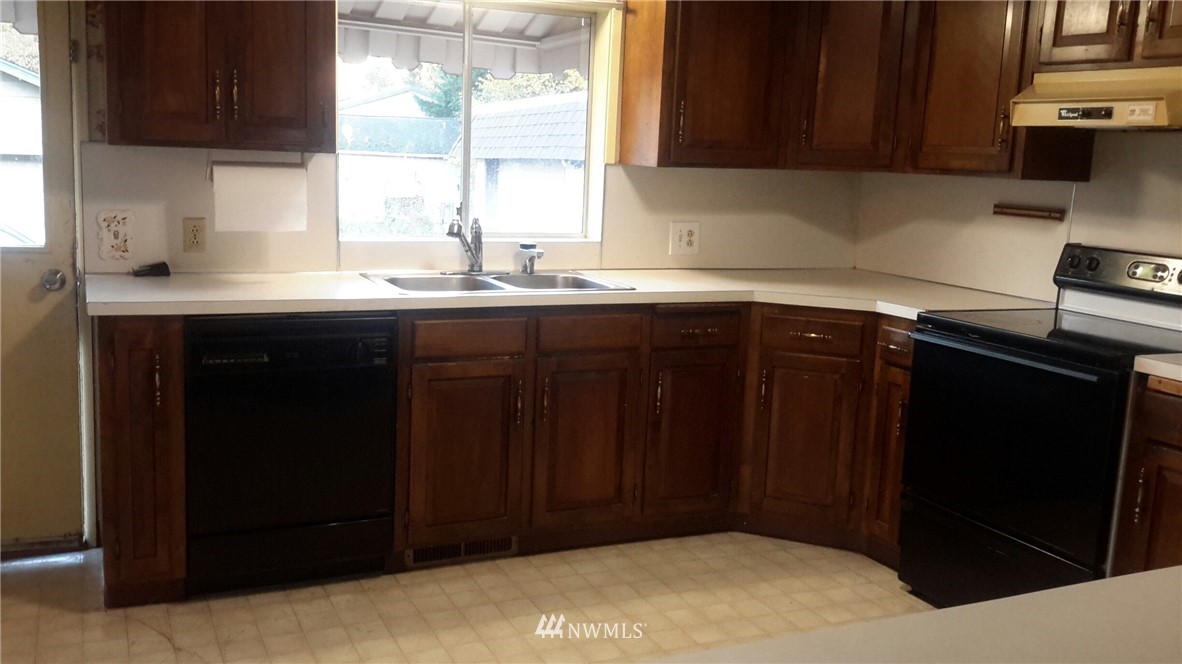 1017 Wicker Road Sedro-Woolley, WA 98284 - Photo 8 of 24 Gallery Image 8