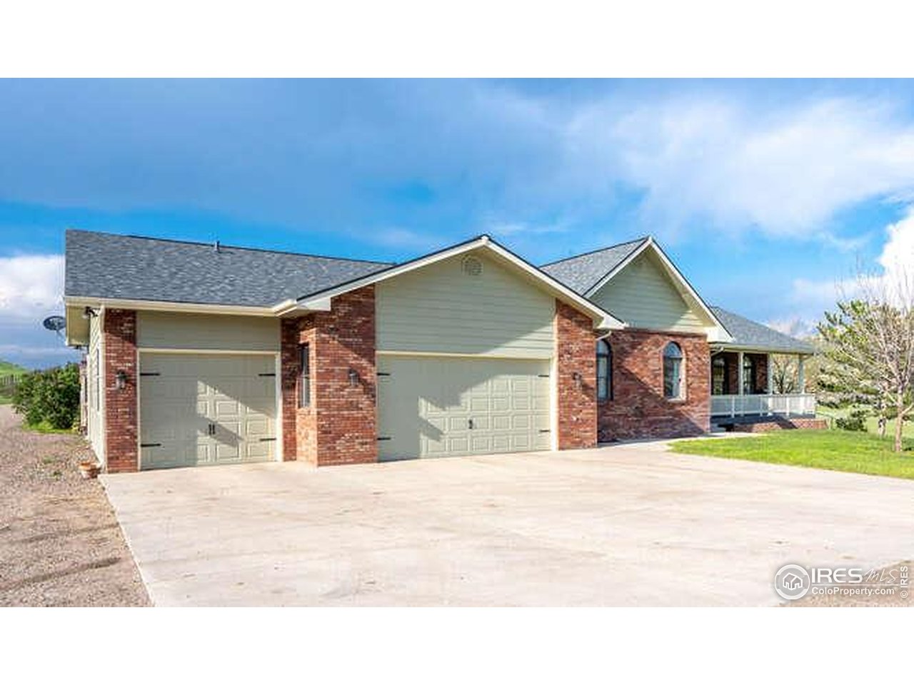 6085 Spring Glade Road Loveland, CO 80538 - Photo 4 of 40 Ranch style home with 3 car garage