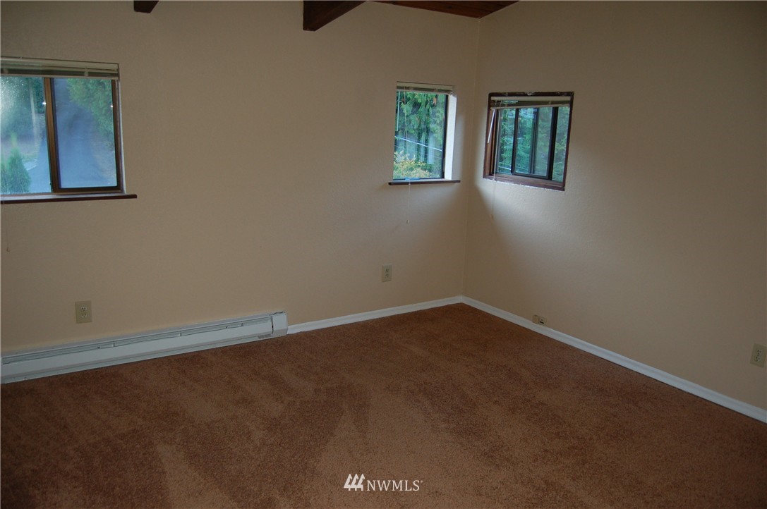 1113 Southwest Lake Roesiger Road Snohomish, WA 98290 - Photo 10 of 18