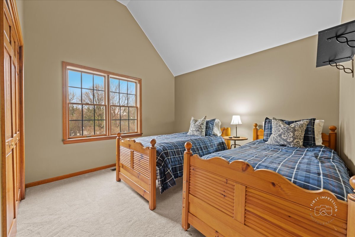 1631 Eagle Brook Drive Geneva, IL 60134 - Photo 20 of 31