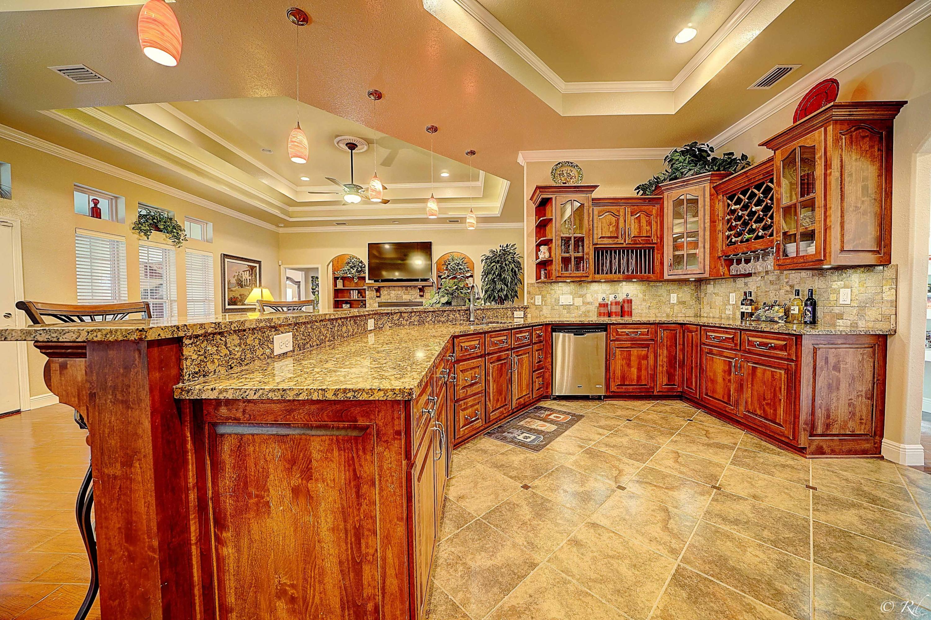 7020 Sandra Road Southport, FL 32409 - Photo 14 of 54
