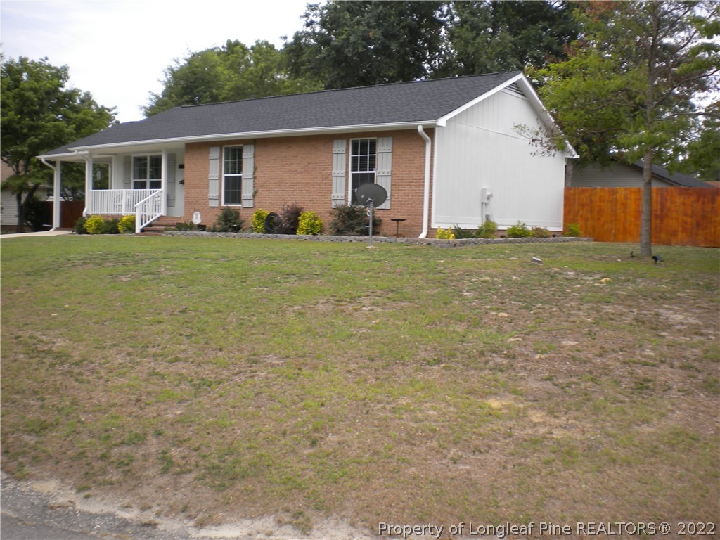 3600 Persimmon Road Hope Mills, NC 28348 - Photo 3 of 41 Gallery Image 3