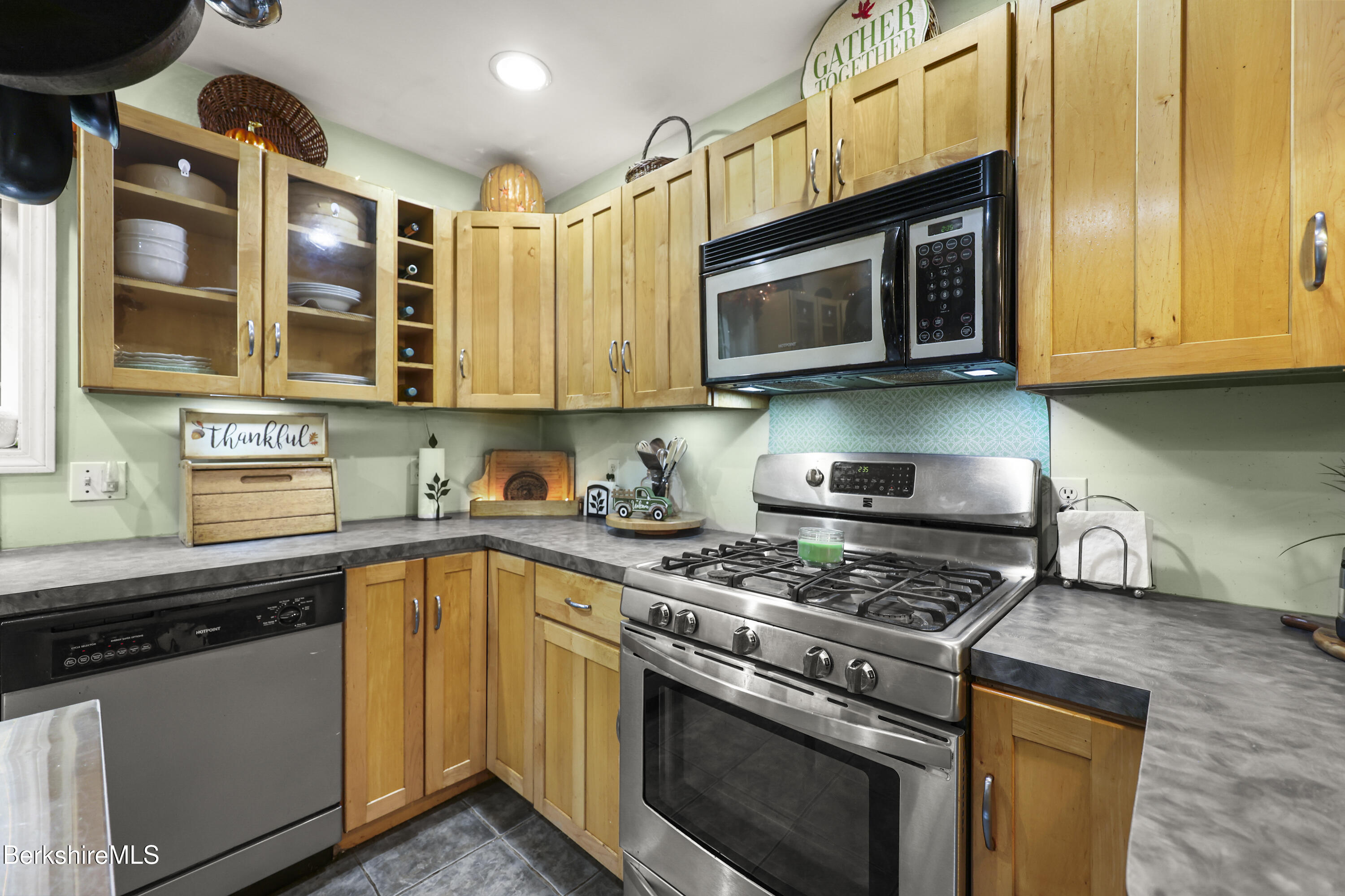 135 S Road Peru, MA 01235 - Photo 38 of 70 Kitchen