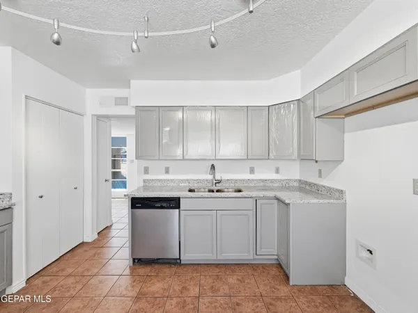 $255,900 | 2600 Gene Littler Drive, El Paso, TX 79936