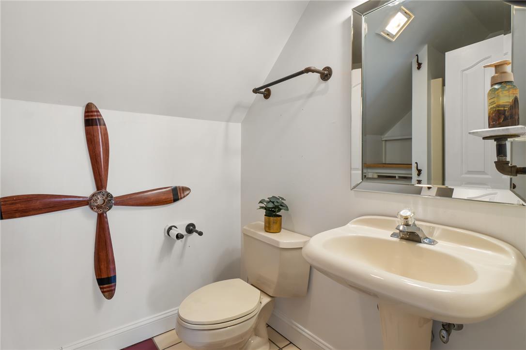 2230 Greenwood Road Allentown, PA 18103 - Photo 68 of 86