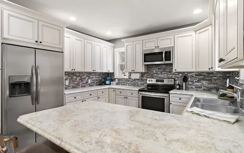 $349,900 | 219 12th Avenue West, Alexandria, MN 56308