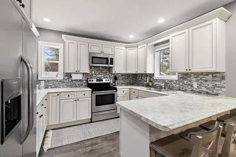 $349,900 | 219 12th Avenue West, Alexandria, MN 56308