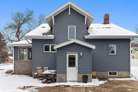 $349,900 | 219 12th Avenue West, Alexandria, MN 56308